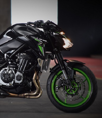 Kawasaki Z900 100% Edition Black